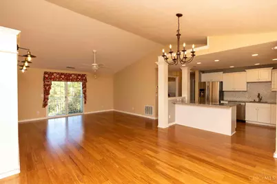 6999 Summit Lake Drive #2, Green Township, OH 45247 - Photo 4