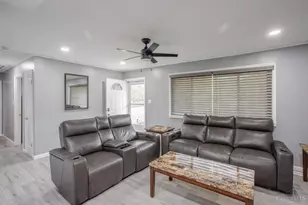 8763 Zodiac Dr, Springfield Township, OH 45231 - Photo 2