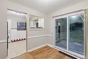 4311 Delridge Dr, Cincinnati, OH 45205 - Photo 6