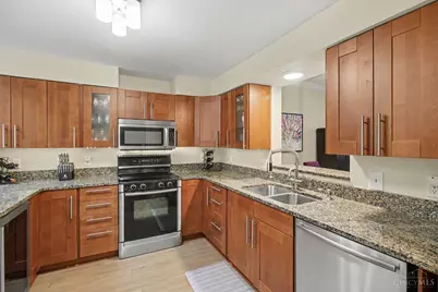 1021 Windsor Street, Cincinnati, OH 45206 - Photo 6