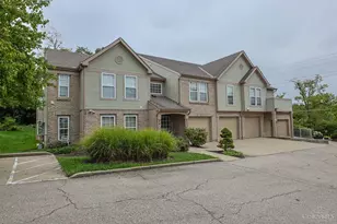 8404 Ridge Pointe Ct, Reading, OH 45237 - Photo 2