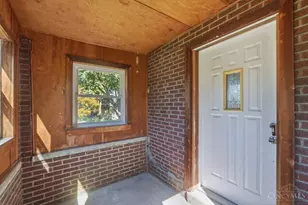 1318 Woodland Ave, Springfield Township, OH 45237 - Photo 4