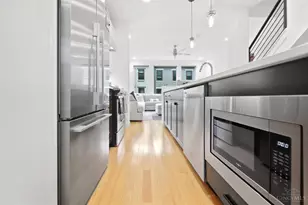 24 Mercer St, Cincinnati, OH 45202 - Photo 22
