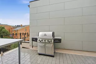 24 Mercer St, Cincinnati, OH 45202 - Photo 42