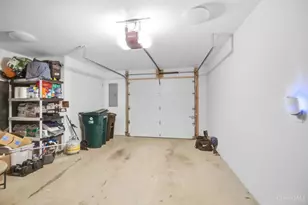 24 Mercer St, Cincinnati, OH 45202 - Photo 70