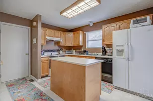 333 Timber Hill Dr, Hamilton, OH 45013 - Photo 6