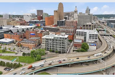353 W Fourth Street #401, Cincinnati, OH 45202 - Photo 24