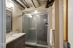353 W 4th St, Cincinnati, OH 45202 - Photo 14