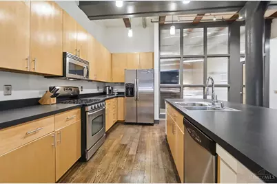 26 E Sixth Street #205, Cincinnati, OH 45202 - Photo 14