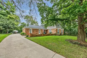 2264 Rolling Hills Blvd, Fairfield, OH 45014 - Photo 2