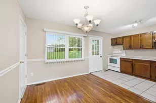 11391 Folkstone Dr, Forest Park, OH 45240 - Photo 8