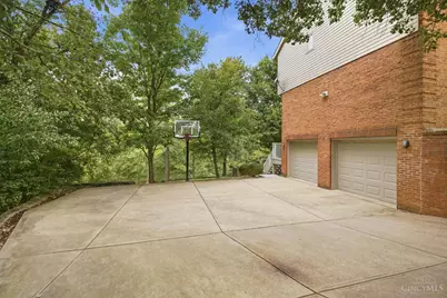 5800 Windsong Court, Madeira, OH 45243 - Photo 4
