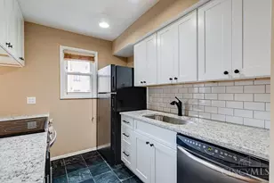 2436 Grandview Ave, Cincinnati, OH 45206 - Photo 12