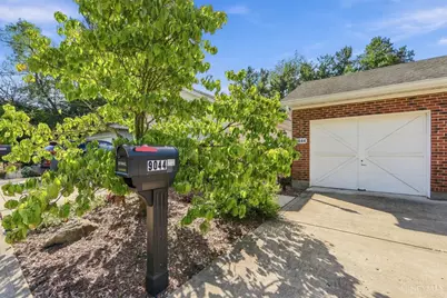 9044 Winton Road, Springfield Township, OH 45231 - Photo 2
