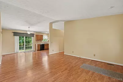 8102 Sterling Spring Drive, Goshen, OH 45140 - Photo 6