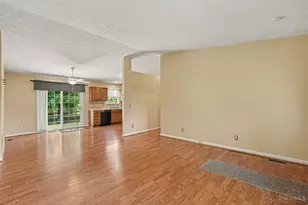 8102 Sterling Spring Dr, Goshen, OH 45140 - Photo 6