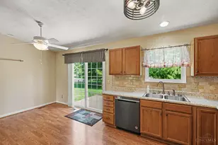 8102 Sterling Spring Dr, Goshen, OH 45140 - Photo 10