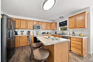 6830 Liberty Farms Ct, Liberty Township, OH 45011 - Photo 10