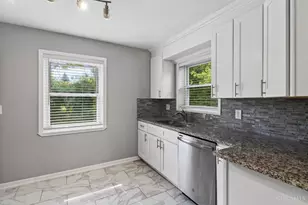 5065 Western Hills Ave, Green Township, OH 45238 - Photo 12
