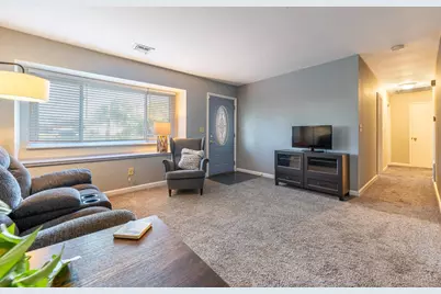 11846 Ramsdale Court, Springdale, OH 45246 - Photo 4