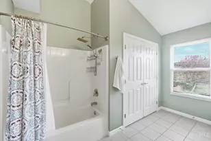 6149 Silver Wood Dr, Hamilton Township, OH 45152 - Photo 30