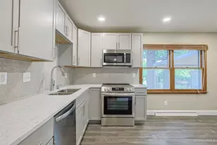 8422 Chesswood Dr, Colerain Township, OH 45239 - Photo 12