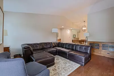 69 Evergreen Circle, Wyoming, OH 45215 - Photo 8