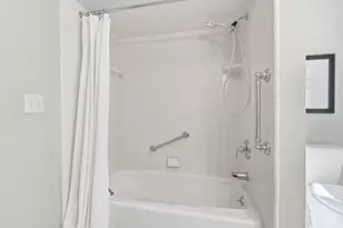 4877 Le Blond Ave, Cincinnati, OH 45208 - Photo 26