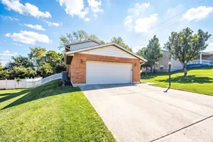 90 Mollie Dr, Hamilton, OH 45013 - Photo 4