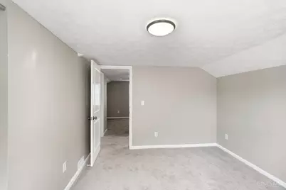 1127 W North Bend Dr, Cincinnati, OH 45224 - Photo 34