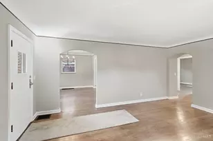 1127 W North Bend Dr, Cincinnati, OH 45224 - Photo 12
