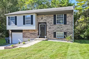 813 Allenwood Ct, Delhi Township, OH 45238 - Photo 2
