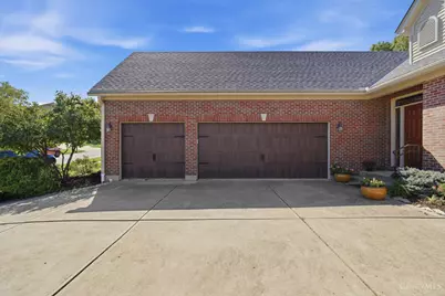 68 Bridgewater Drive, South Lebanon, OH 45065 - Photo 2