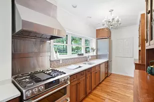 407 Lafayette Ave, Cincinnati, OH 45220 - Photo 2