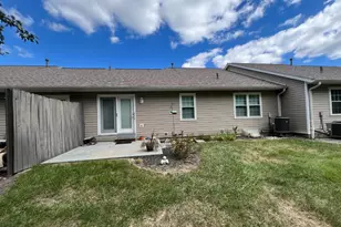 1951 S Pointe Dr, Lawrenceburg, IN 47025 - Photo 2