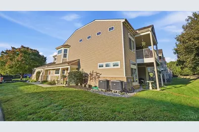 588 Heritage Square, Harrison, OH 45030 - Photo 2