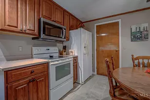 923 Beechmeadow Ln, Cincinnati, OH 45238 - Photo 10