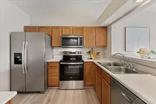 5560 Harbourwatch Way, Deerfield Township, OH 45040 - Photo 10