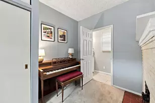 5523 Arnsby Pl, Cincinnati, OH 45227 - Photo 18