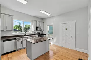 1787 Townsend St, Cincinnati, OH 45223 - Photo 4