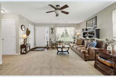 4197 S Yorkshire Square, Union Township, OH 45245 - Photo 4