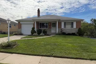 5989 Oakapple Dr, Cincinnati, OH 45248 - Photo 1