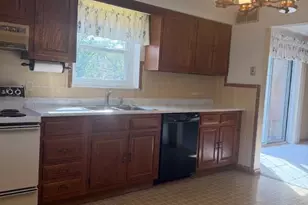 5989 Oakapple Dr, Green Township, OH 45248 - Photo 10