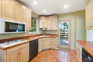 577 Evanswood Pl, Cincinnati, OH 45220 - Photo 18