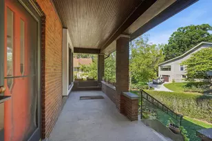 577 Evanswood Pl, Cincinnati, OH 45220 - Photo 8