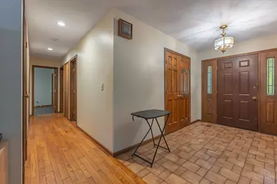 6174 S Shadow Hill Way, Miami Township, OH 45140 - Photo 2