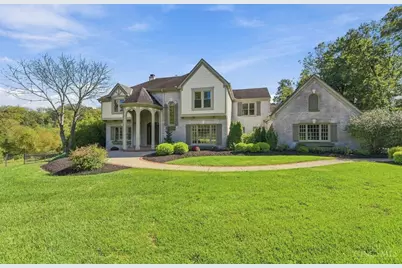 8575 Sleepy Hollow Drive, Indian Hill, OH 45243 - Photo 4
