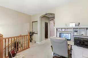 2418 Bluffcrest Ln, Cincinnati, OH 45238 - Photo 6