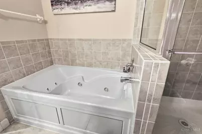 2418 Bluffcrest Lane, Cincinnati, OH 45238 - Photo 22
