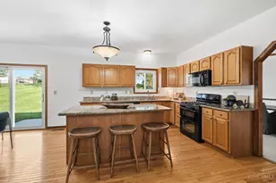 7588 Providence Woods Ct, West Chester, OH 45069 - Photo 12